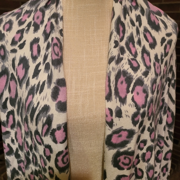 Boston Proper cardigan - Picture 2 of 3